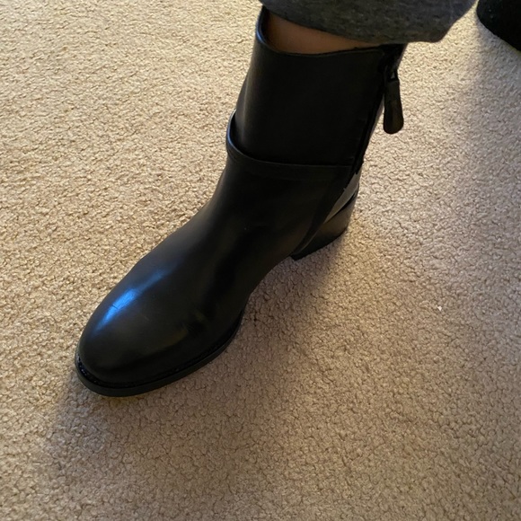 Womens Tory Burch black leather ankle booties - Picture 9 of 11